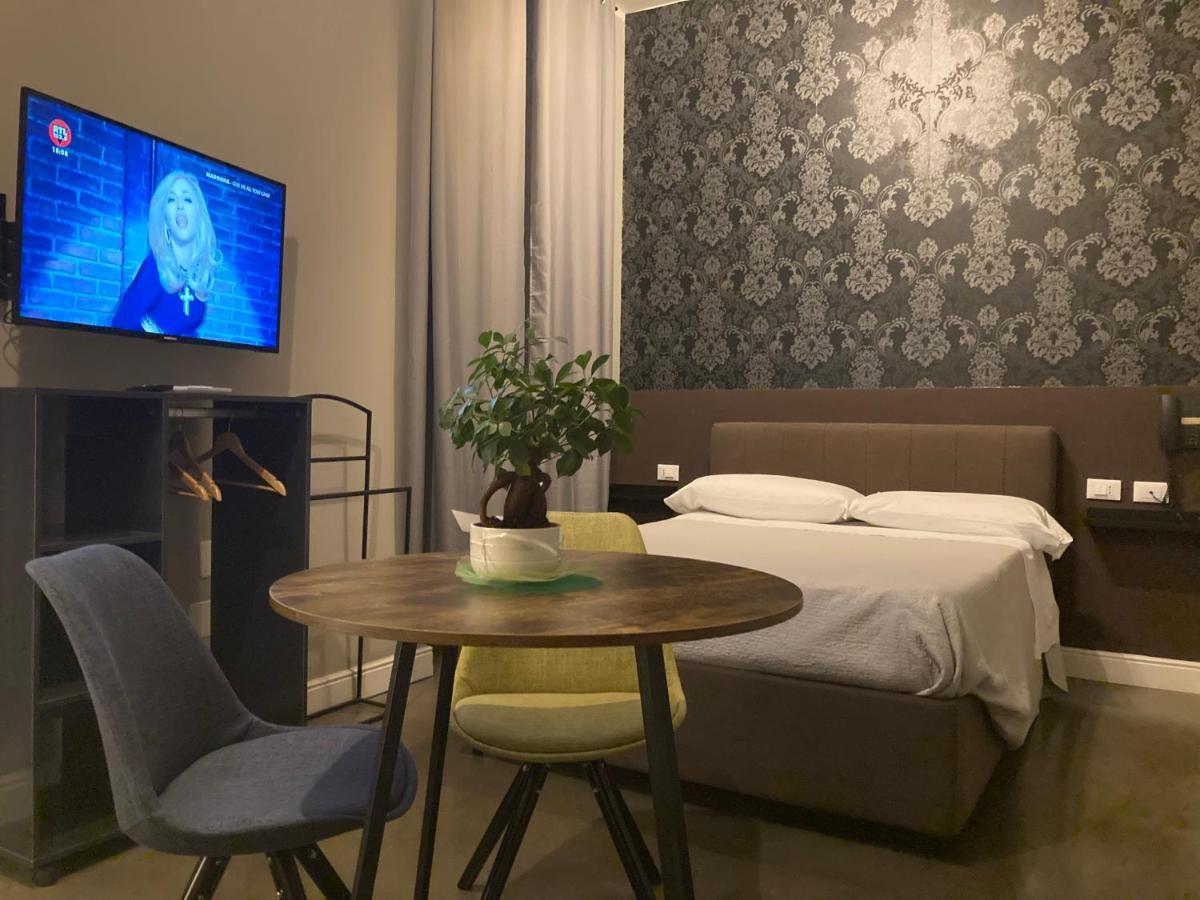 Hotel Calypso Milan Luaran gambar