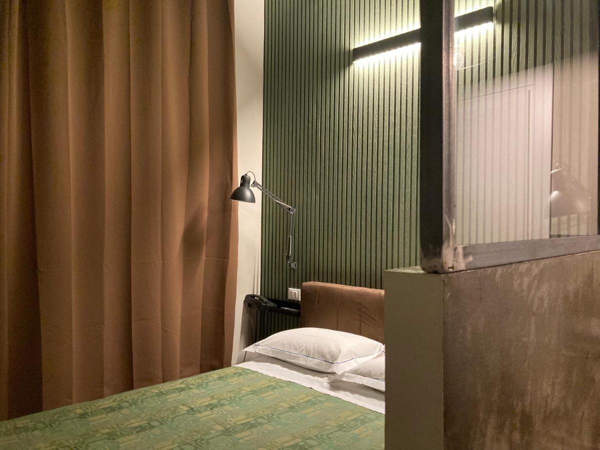 Hotel Calypso Milan Luaran gambar