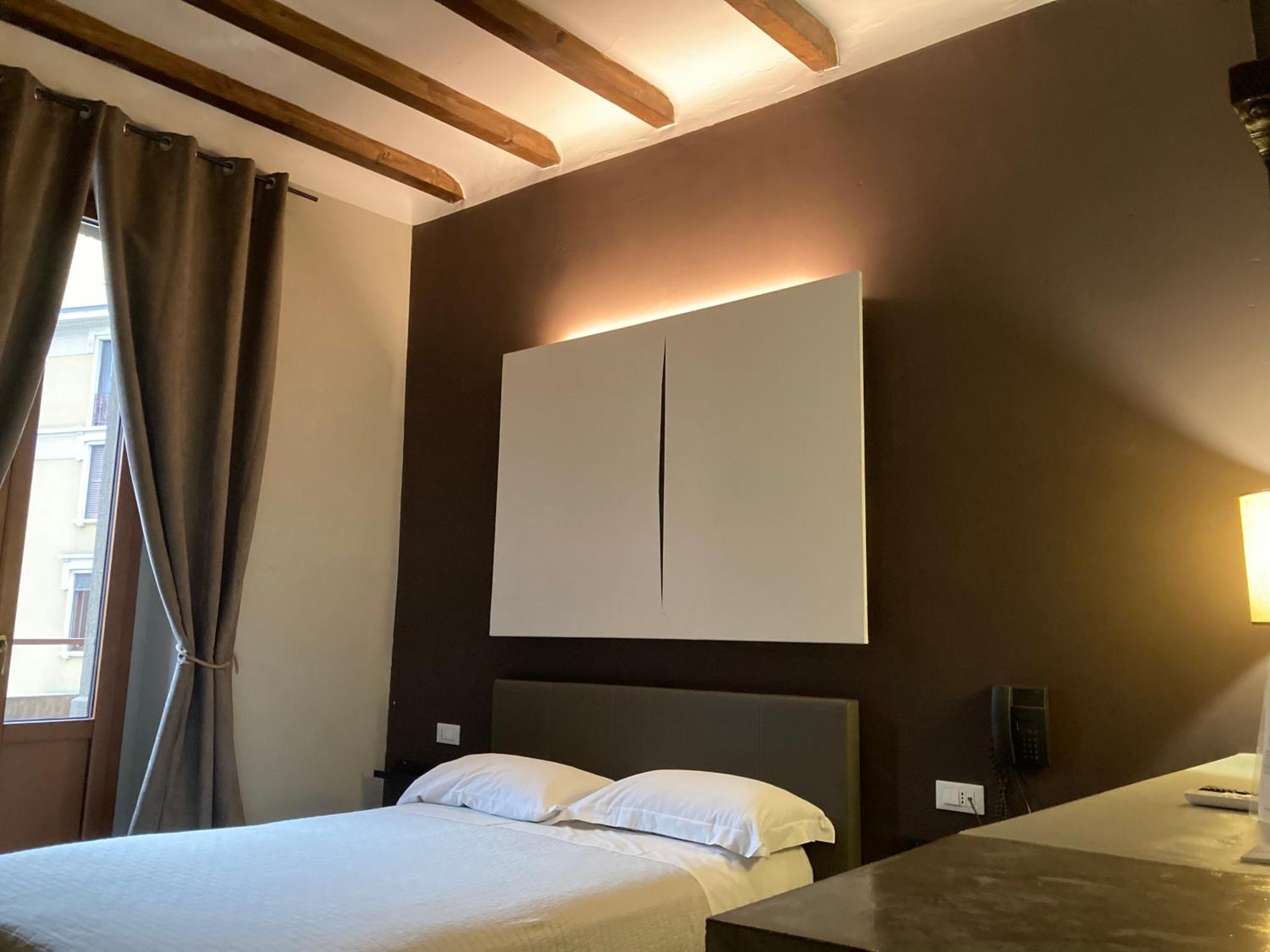 Hotel Calypso Milan Luaran gambar