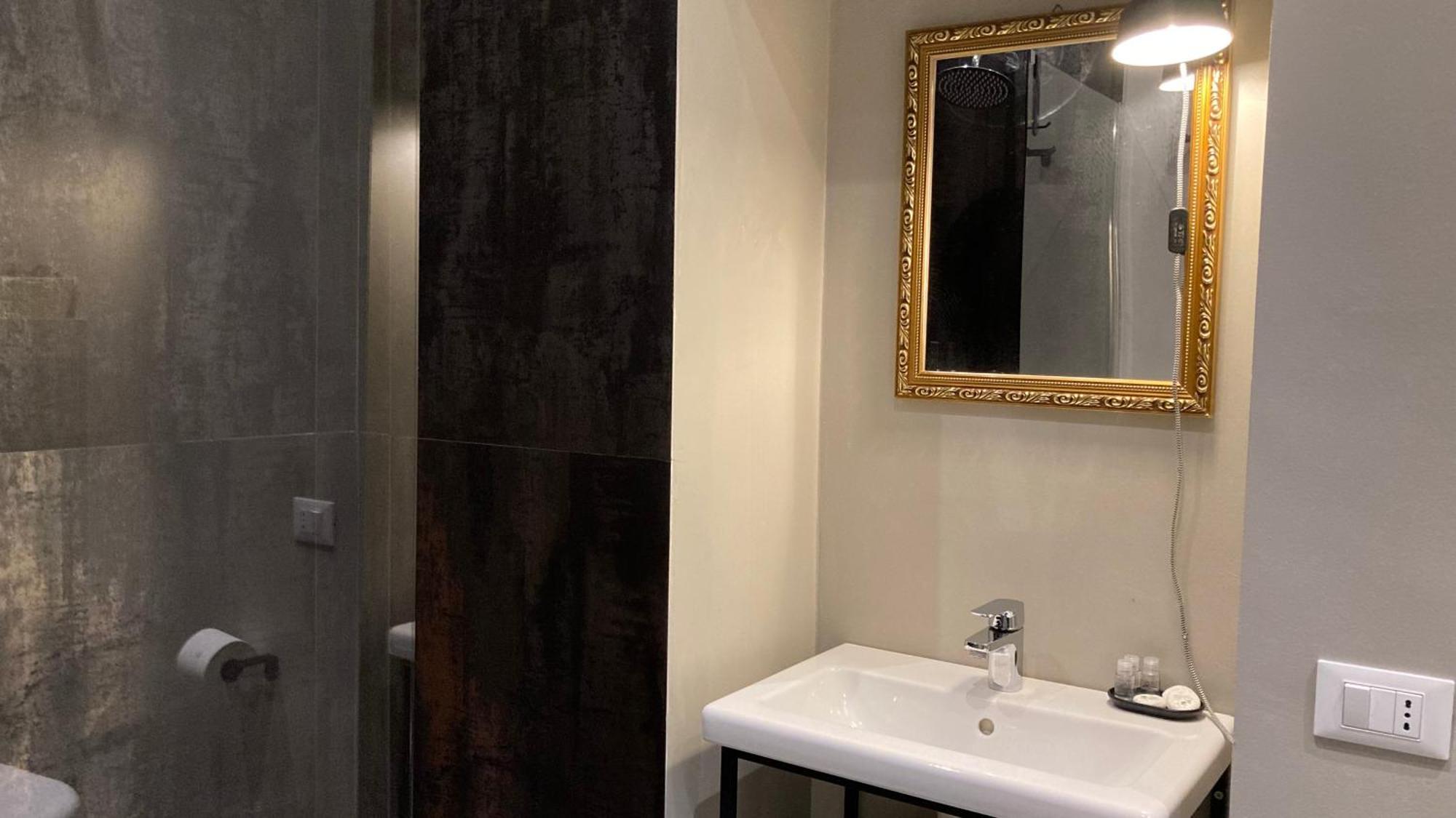 Hotel Calypso Milan Luaran gambar