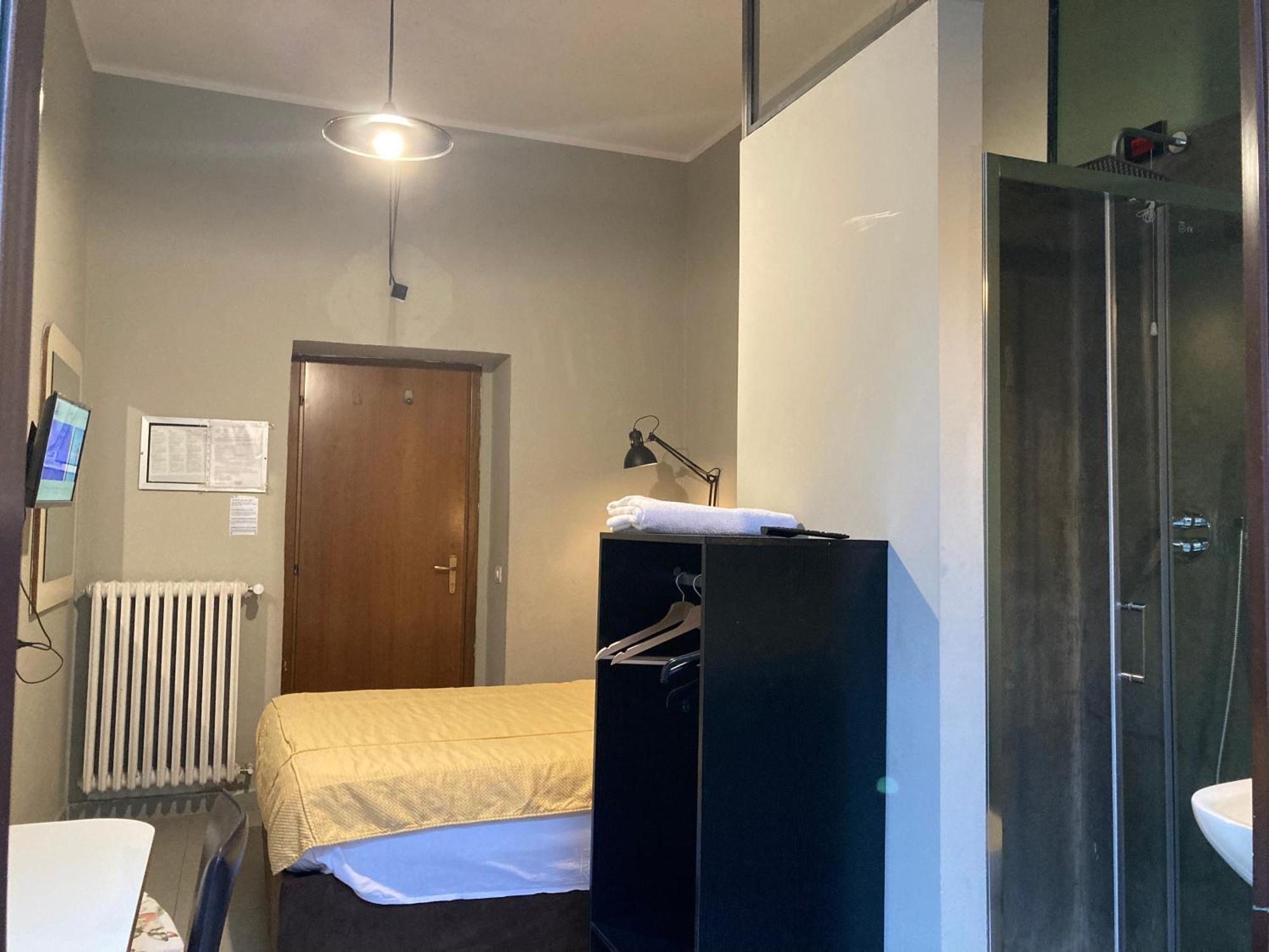 Hotel Calypso Milan Luaran gambar